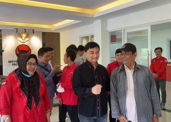 Dimyati Natakusumah Serahkan Formulir Bakal Calon Gubernur Banten ke PDIP – Warga Berita