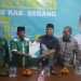 Didampingi Keluarga, Abah Otong Kembalikan Formulir Pendaftaran ke PKB Kabupaten Serang – Warga Berita 11 Didampingi Keluarga, Abah Otong Kembalikan Formulir Pendaftaran ke PKB Kabupaten Serang – Warga Berita