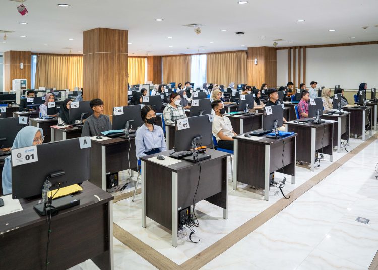 Sebanyak 25.398 Peserta Mengikuti UTBK di UNDIP