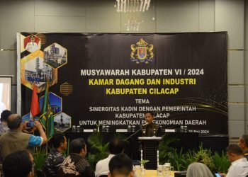 Buka Muskab KADIN, Pj Bupati Cilacap : Tingkatkan Kualitas di Segala Aspek