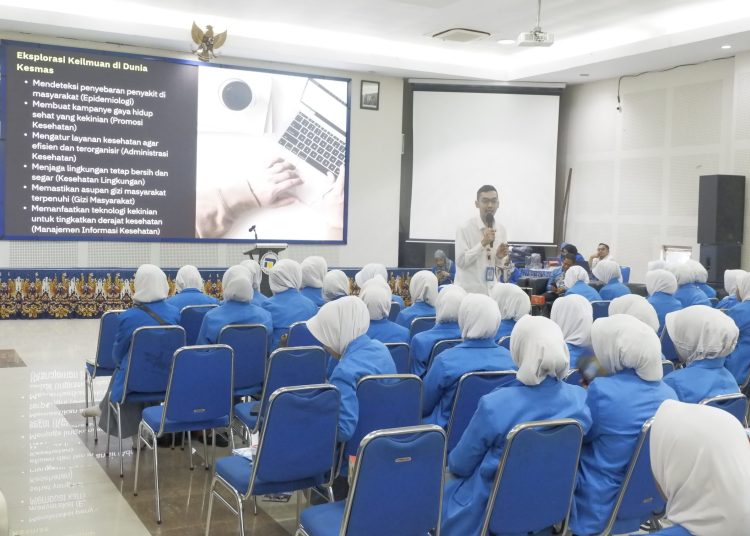 FKes Udinus Sambut Baik Kunjungan SMK Bhakti Kencana Subah 1 FKes Udinus Sambut Baik Kunjungan SMK Bhakti Kencana Subah