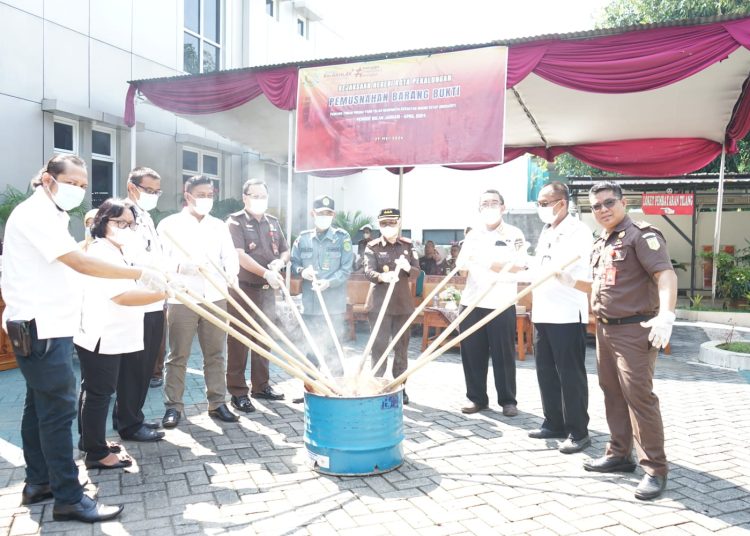 Barang Bukti 25 Perkara di Kejaksaan Dimusnahkan