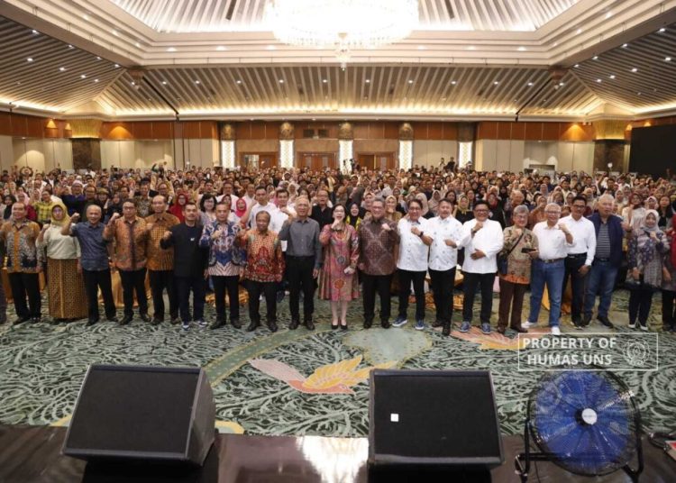 IKA UNS Gelar Silaturahmi dan Halalbihalal Idulfitri 1445H – Universitas Sebelas Maret 1 IKA UNS Gelar Silaturahmi dan Halalbihalal Idulfitri 1445H – Universitas Sebelas Maret