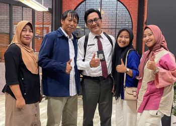 Mirip STY, Suwito Warga Dukuh Gembes Desa Slahung Ponorogo, Banjir Tawaran sebagai Bintang Tamu TV Nasional » Warga Berita 5 Mirip STY, Suwito Warga Dukuh Gembes Desa Slahung Ponorogo, Banjir Tawaran sebagai Bintang Tamu TV Nasional » Warga Berita