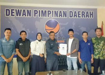 Ambil Formulir di NasDem, Fitron Targetkan Bangun Koalisi Gemuk – Warga Berita 6 Ambil Formulir di NasDem, Fitron Targetkan Bangun Koalisi Gemuk – Warga Berita