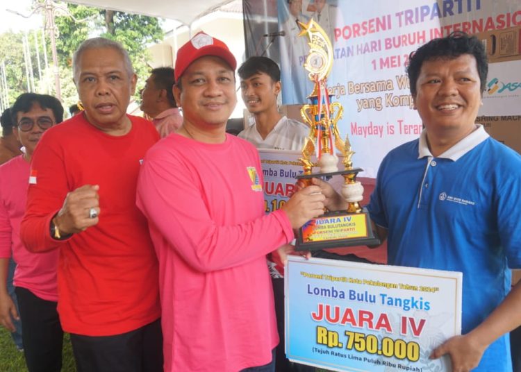 Ratusan Buruh di Kota Pekalongan Rayakan May Day