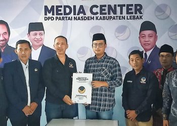 Didukung Tokoh Muda NU, KH Syaepudin Asy Syadzily Ambil Formulir Penjaringan Bacabup Lebak di Nasdem – Warga Berita