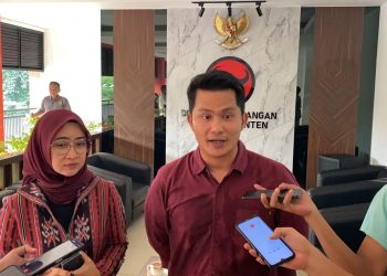 Pastikan Maju Bersama di Pilkada Pandeglang, Fitron-Diana Datangi PDIP Banten – Warga Berita