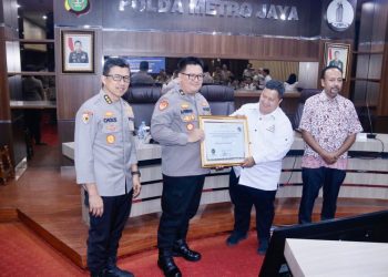 Terbaik Se Banten, Polres Metro Tangerang Kota Raih Penghargaan dari Ombudsman RI  – Warga Berita