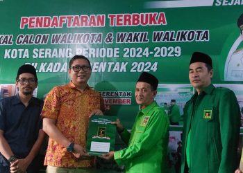 Achmad Herwandi Kembalikan Formulir Bacalon ke DPC PPP Kota Serang – Warga Berita 10 Achmad Herwandi Kembalikan Formulir Bacalon ke DPC PPP Kota Serang – Warga Berita