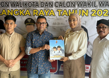 Pengusaha Muda Novanita Daftarkan Diri Ke Partai Gerindra – Warga Berita