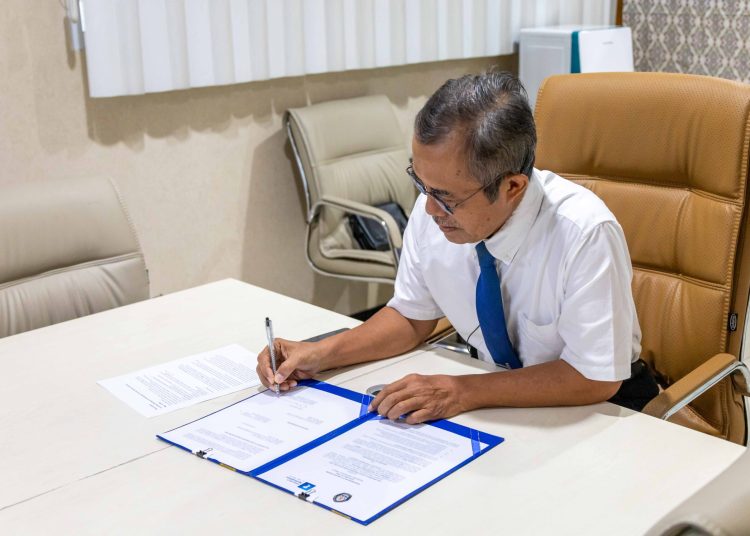 UNDIP Jalin Kerja Sama dengan University of Nottingham Malaysia 1 UNDIP Jalin Kerja Sama dengan University of Nottingham Malaysia