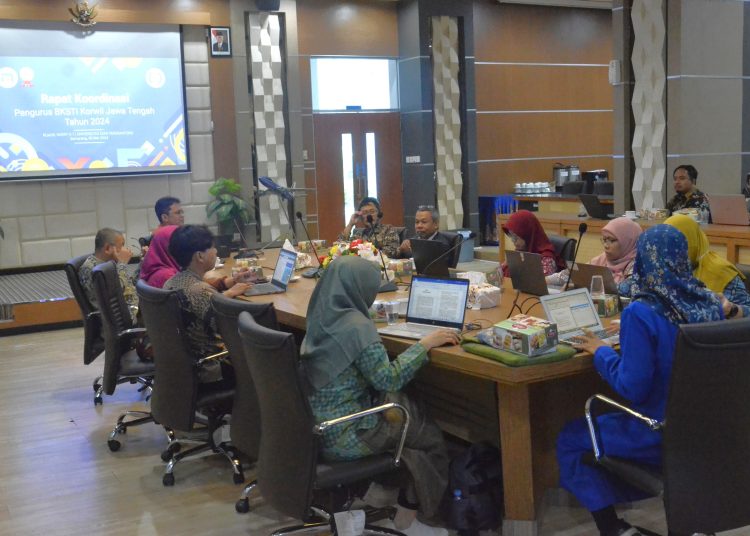 Udinus Tuan Rumah Rapat Perdana BKSTI Korwil Jateng: Strategi