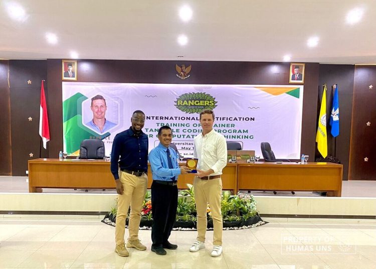 UNS Menandatangani MoU dengan Leva Foundation – Universitas Sebelas Maret 1 UNS Menandatangani MoU dengan Leva Foundation – Universitas Sebelas Maret