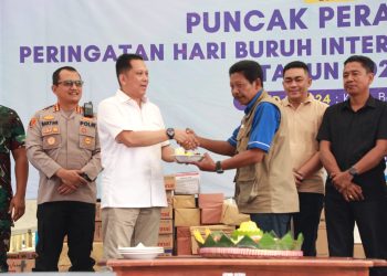 Pj Bupati Tangerang Ingin Hari Buruh Pererat Hubungan Pemerintah, Pengusaha dan Pekerja – Warga Berita
