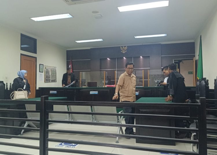 Majelis Hakim Belum Bermusyawarah, Pembacaan Vonis Kades Nagara Terpaksa Ditunda – Warga Berita