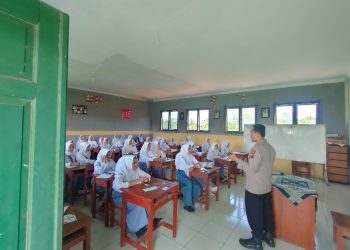 Polsek Paguyangan Sosialisasikan bahaya Narkoba ke Pelajar, Ini pesan Kanit Binmas