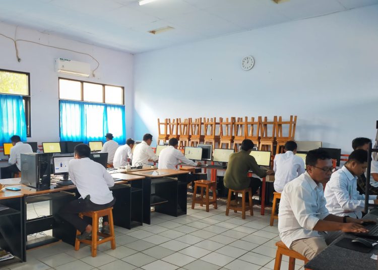 Jelang Pilkada Serentak, KPU Lebak Lakukan Seleksi CAT Ratusan PPK – Warga Berita