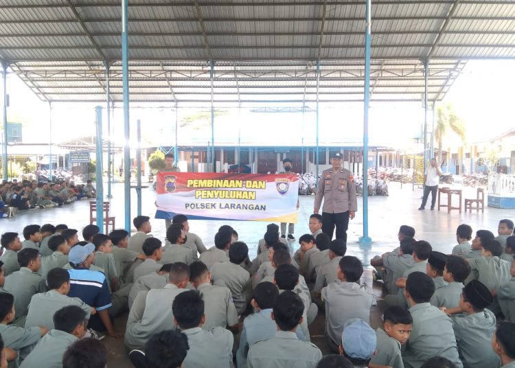 Cegah Penggunaan Narkoba, Polsek Larangan Sosialisasikan Bahaya Narkoba Ke Sekolah 1 Cegah Penggunaan Narkoba, Polsek Larangan Sosialisasikan Bahaya Narkoba Ke Sekolah