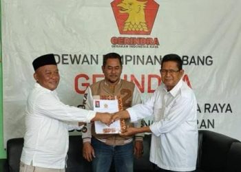 Dadang Solihat Daftar ke Gerindra Untuk Maju Pilkada Pangandaran 2024 – Warga Berita