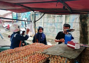 Harga Telur Melonjak di Pasar Rangkasbitung, Capai Rp 35 Ribu per Kilogram – Warga Berita
