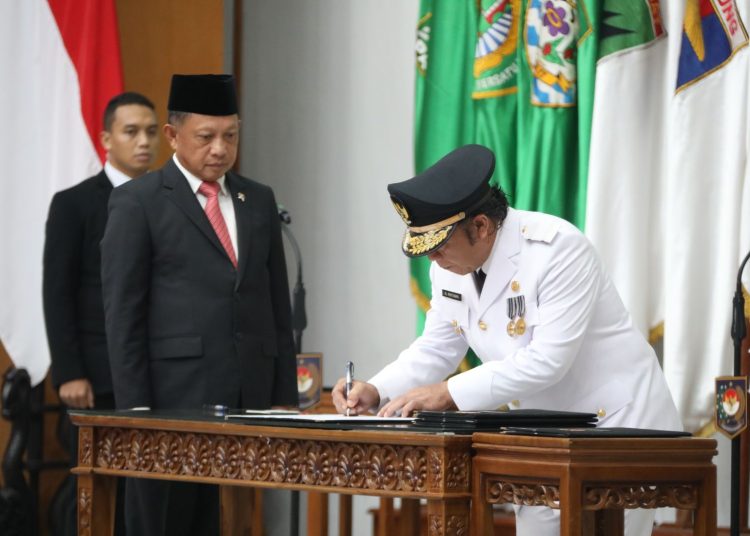 Dilantik Lagi Jadi Penjabat Gubernur Banten, Bank Banten Ucapkan Selamat untuk Al Muktabar – Warga Berita