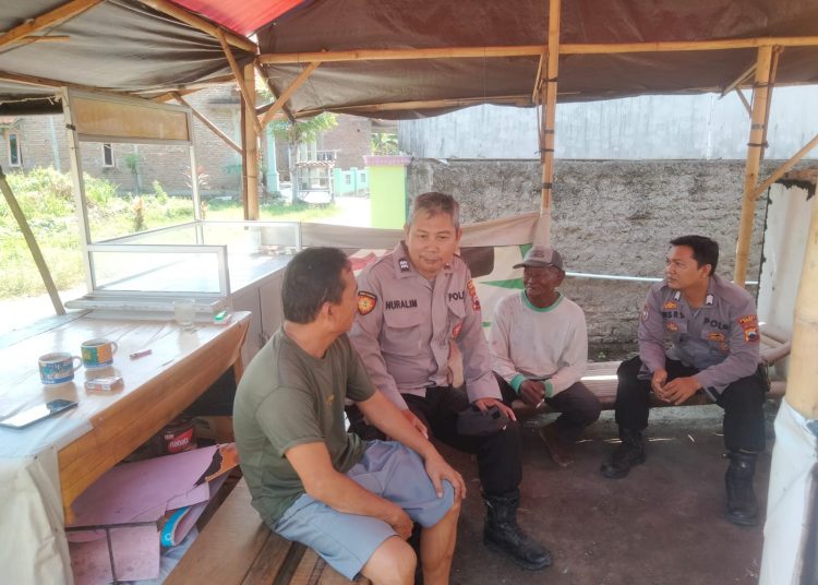 Patroli Sambang, Ini Pesan Polsek Wanasari ke Warga 1 Patroli Sambang, Ini Pesan Polsek Wanasari ke Warga