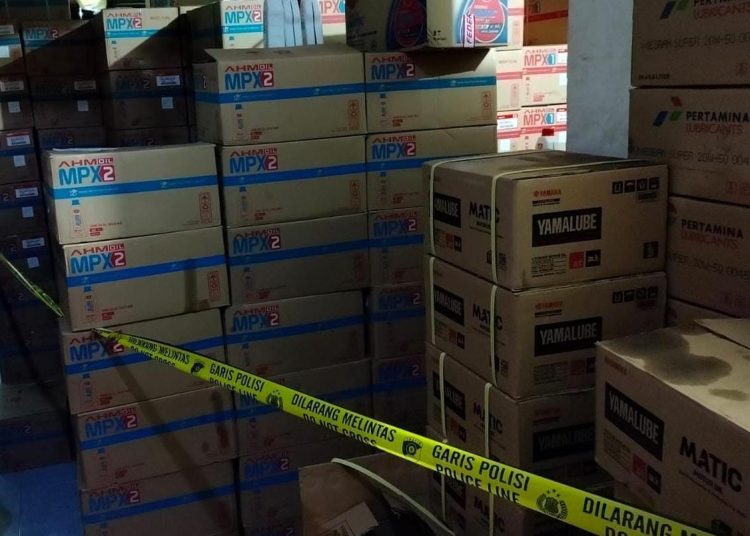 Polda Banten Gerebek Tempat Produksi Oli Palsu di Wilayah Tangerang – Warga Berita