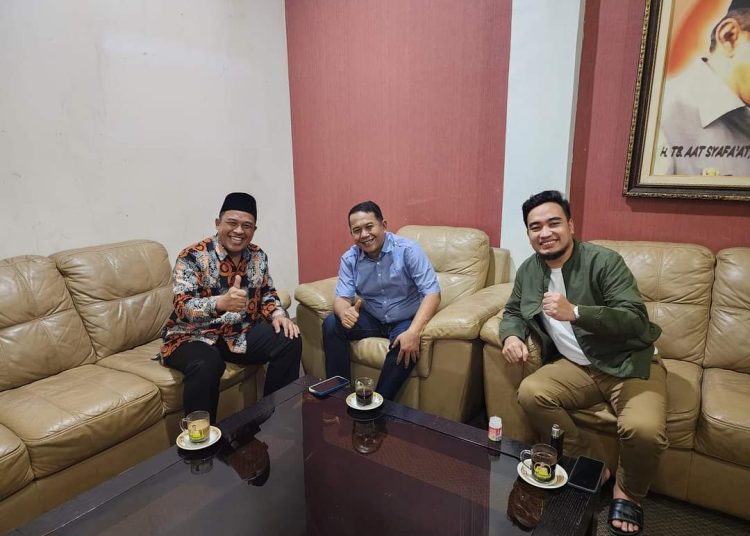 Robinsar Gagal Gandeng Sanuji di Pilkada Cilegon 2024 – Warga Berita 1 Robinsar Gagal Gandeng Sanuji di Pilkada Cilegon 2024 – Warga Berita