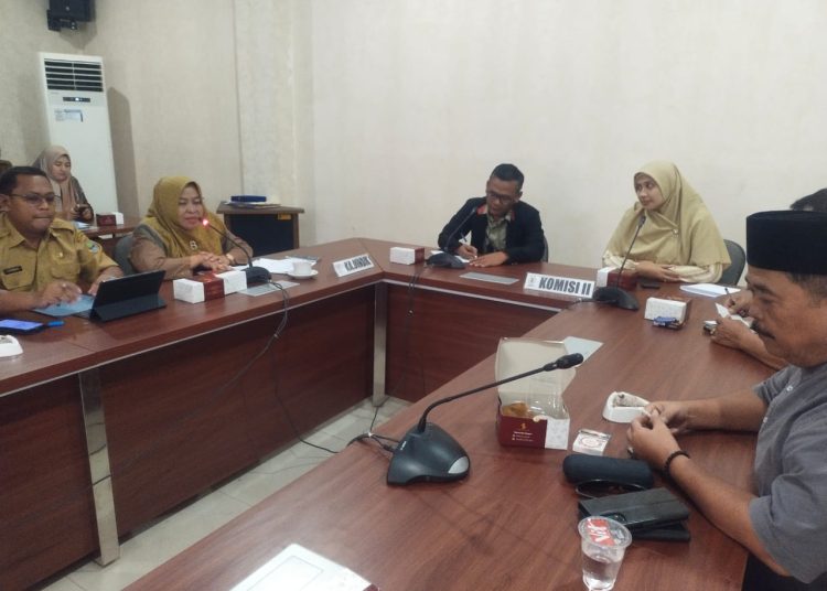 DPRD Minta Dindikbud Cilegon Perketat Aturan Study Tour – Warga Berita