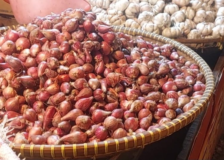 Jelang Idul Adha, Harga Kebutuhan Dapur di Kota Serang Masih Tinggi – Warga Berita 1 Jelang Idul Adha, Harga Kebutuhan Dapur di Kota Serang Masih Tinggi – Warga Berita