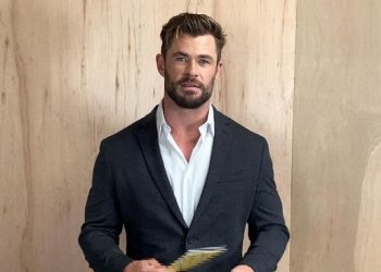 Chris Hemsworth Bicara Soal Kemungkinan Kena Alzheimer