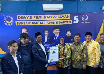 Airin dan Wahidin Halim Berebut Restu Surya Paloh – Warga Berita 7 Airin dan Wahidin Halim Berebut Restu Surya Paloh – Warga Berita