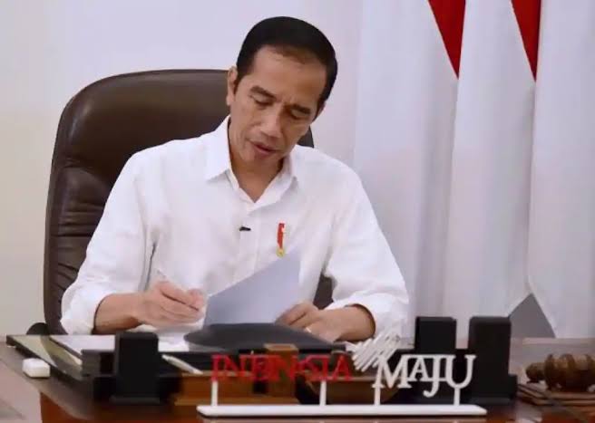 Presiden Teken UU Desa, Kades Bisa Menjabat Maksimal 16 Tahun 1 Presiden Teken UU Desa, Kades Bisa Menjabat Maksimal 16 Tahun