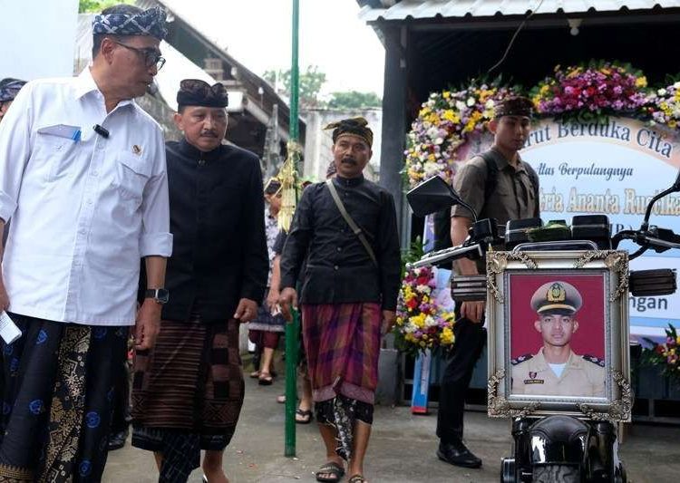 Menhub Budi Karya Pastikan Hilangkan Atribut Pangkat Seragam STIP