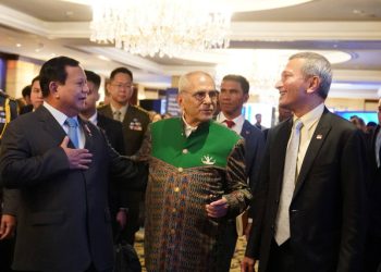 Momen Hangat Prabowo Rangkul Presiden Timor Leste Ramos Horta di Tengah Forum IISS Shangri-la – Warga Berita