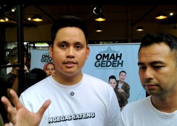 Dico Ganinduto dan Raffi Ahmad Kompak Kenakan Kaos ‘Ngegas Jateng’