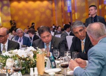 Awali IPEF dan CEIF Forum, Airlangga Hartarto Hadiri Undangan Jamuan Makan Malam Presiden Singapura