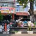 Sampah Menumpuk di Separator Jalan Gejayan Jogja Ganggu Warga, DLHK DIY Sebut, Desentralisasi Sampah Akan Dievaluasi » Warga Berita