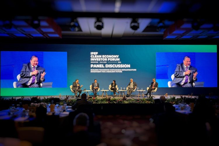 Airlangga Hartarto Tawarkan Peluang Investasi Hijau RI di Forum IPEF 1 Airlangga Hartarto Tawarkan Peluang Investasi Hijau RI di Forum IPEF