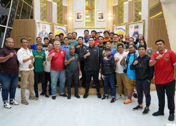 Menpora Dito Ariotedjo Ingin Suporter Miliki Peran Majukan Iklim Sepak Bola Indonesia