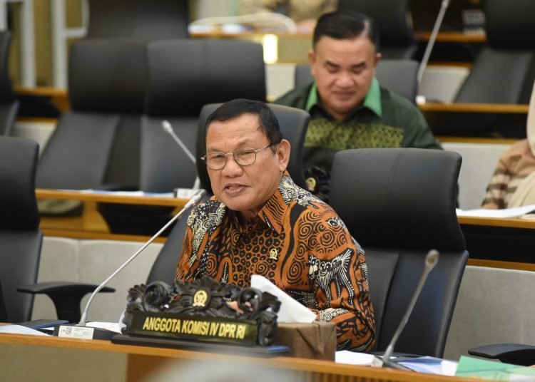 Hanan A. Rozak Minta Menteri KKP Perhatikan dan Beri Subsidi Bahan Bakar Untuk Nelayan