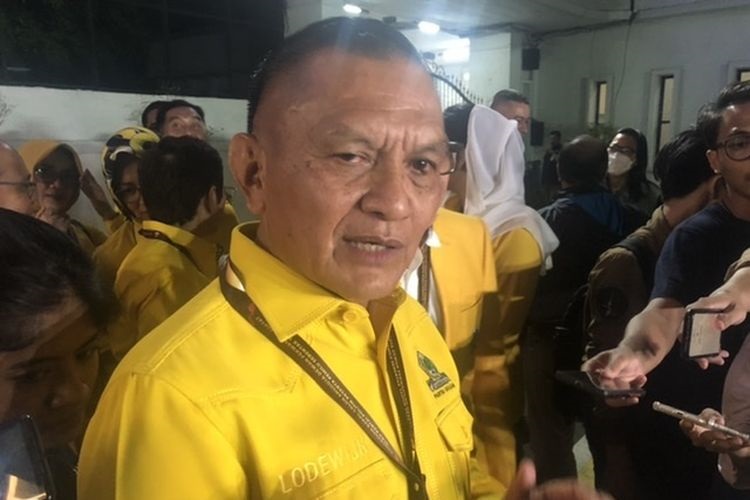 Lodewijk Paulus: Ridwan Kamil Siap Ungguli Anies Baswedan di Pilgub Jakarta 1 Lodewijk Paulus: Ridwan Kamil Siap Ungguli Anies Baswedan di Pilgub Jakarta