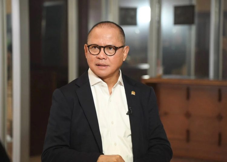 Momentum Hari Laut Sedunia, Mukhtarudin Ajak Masyarakat Jaga Laut Dari Sampah 1 Momentum Hari Laut Sedunia, Mukhtarudin Ajak Masyarakat Jaga Laut Dari Sampah