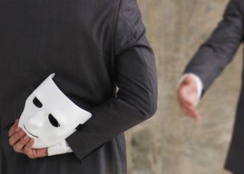 Apakah Larangan Berbuat Maksiat Hanya Berlaku di Bulan Haram Saja?