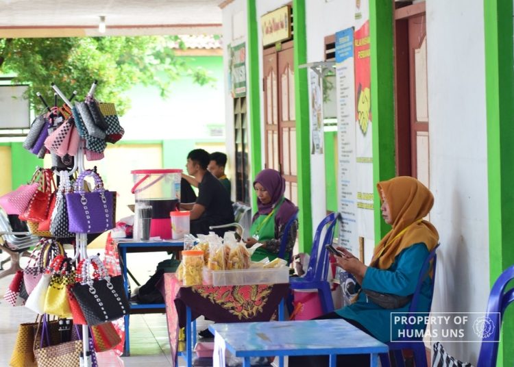 Bangkitkan Potensi Bisnis Lokal, Tim MBKM FP UNS Gelar Seminar dan Bazar UMKM “Explore Potensi Bisnis dari Desa” – Universitas Sebelas Maret 1 Bangkitkan Potensi Bisnis Lokal, Tim MBKM FP UNS Gelar Seminar dan Bazar UMKM “Explore Potensi Bisnis dari Desa” – Universitas Sebelas Maret