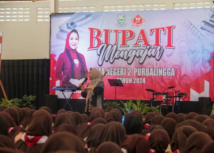 Bupati Tiwi Tekankan Pentingnya Empat Pilar Kebangsaan di SMAN 2 Purbalingga