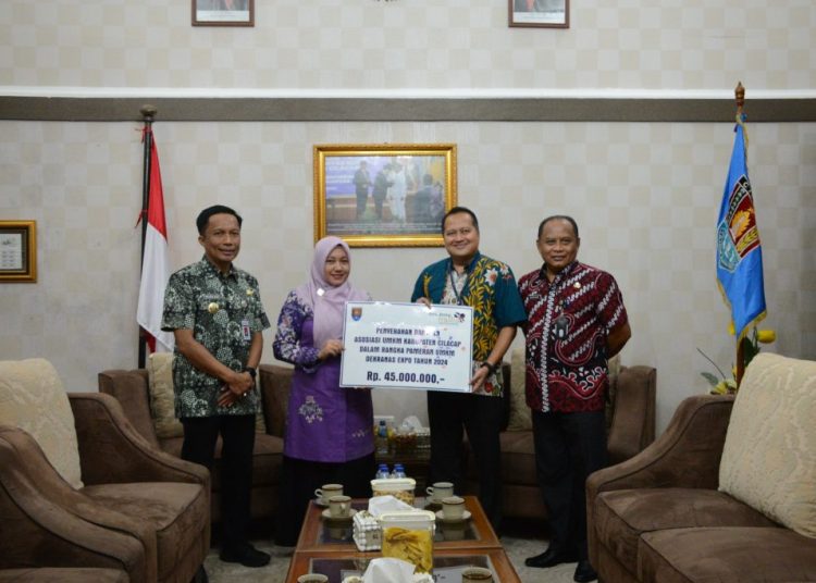 Bank Jateng Serahkan Bantuan UMKM Sebesar Rp 45 Juta