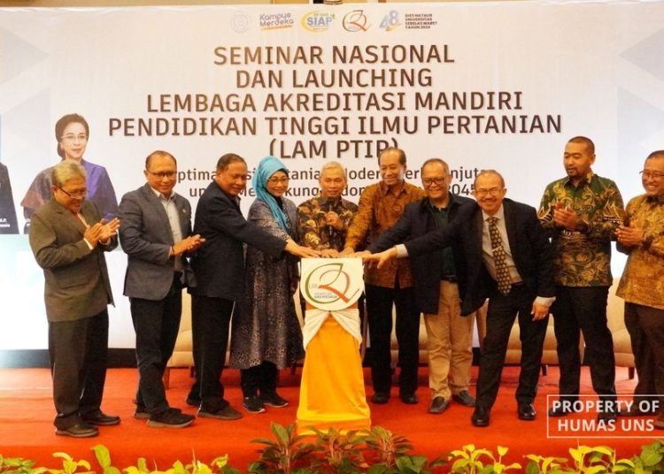 FP UNS Selenggarakan Seminar Nasional dan Launching Lembaga Akreditasi Mandiri Pendidikan Tinggi Ilmu Pertanian – Universitas Sebelas Maret 1 FP UNS Selenggarakan Seminar Nasional dan Launching Lembaga Akreditasi Mandiri Pendidikan Tinggi Ilmu Pertanian – Universitas Sebelas Maret