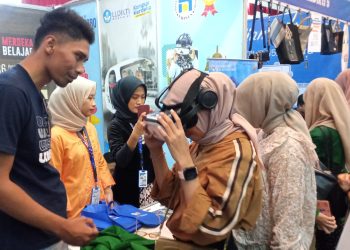 VR Borobudur Udinus Jadi Sorotan Utama di Kampus Merdeka Fair